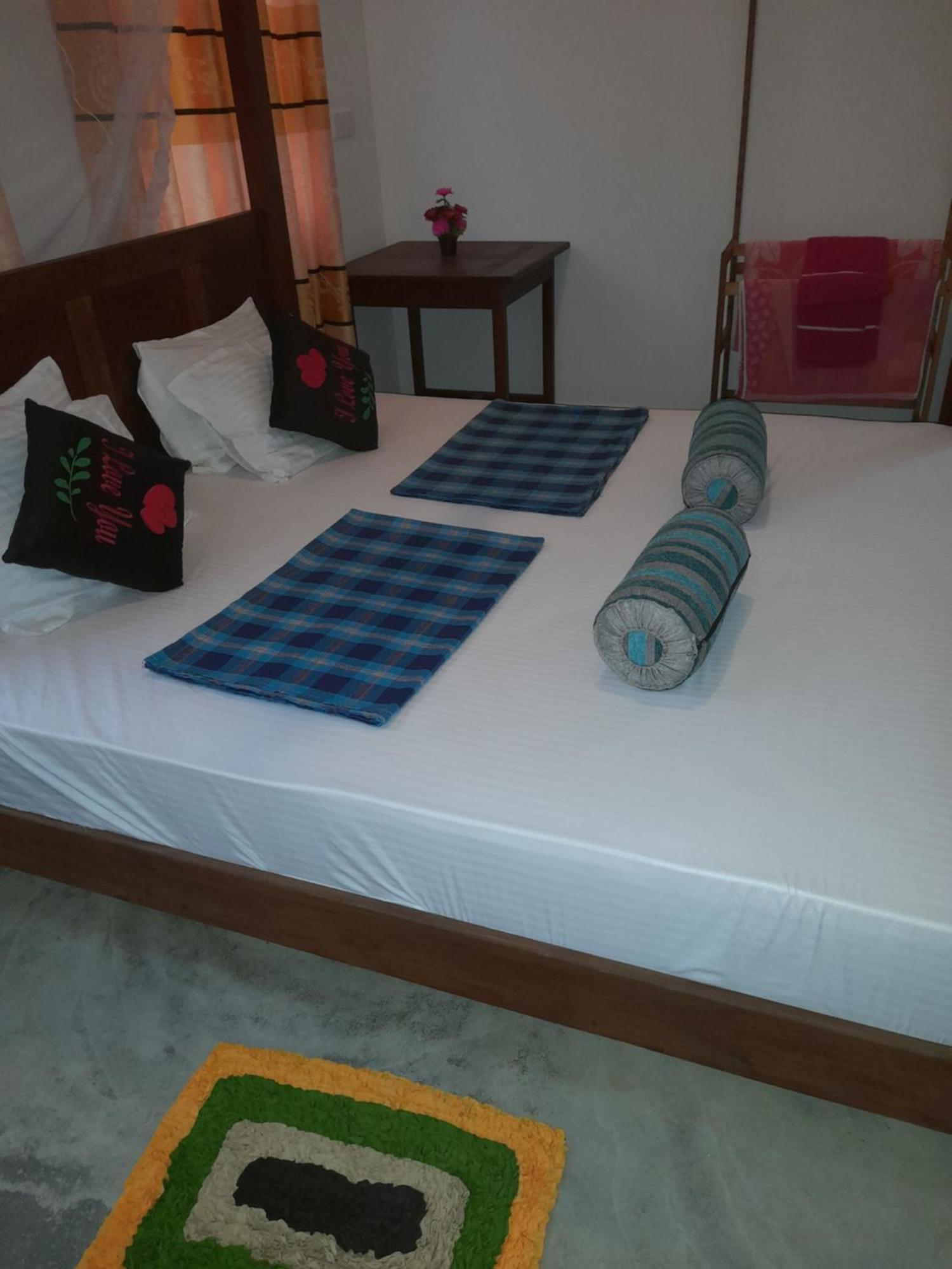 Hiriketiya Hasmal House Apartment Dikwella Bagian luar foto